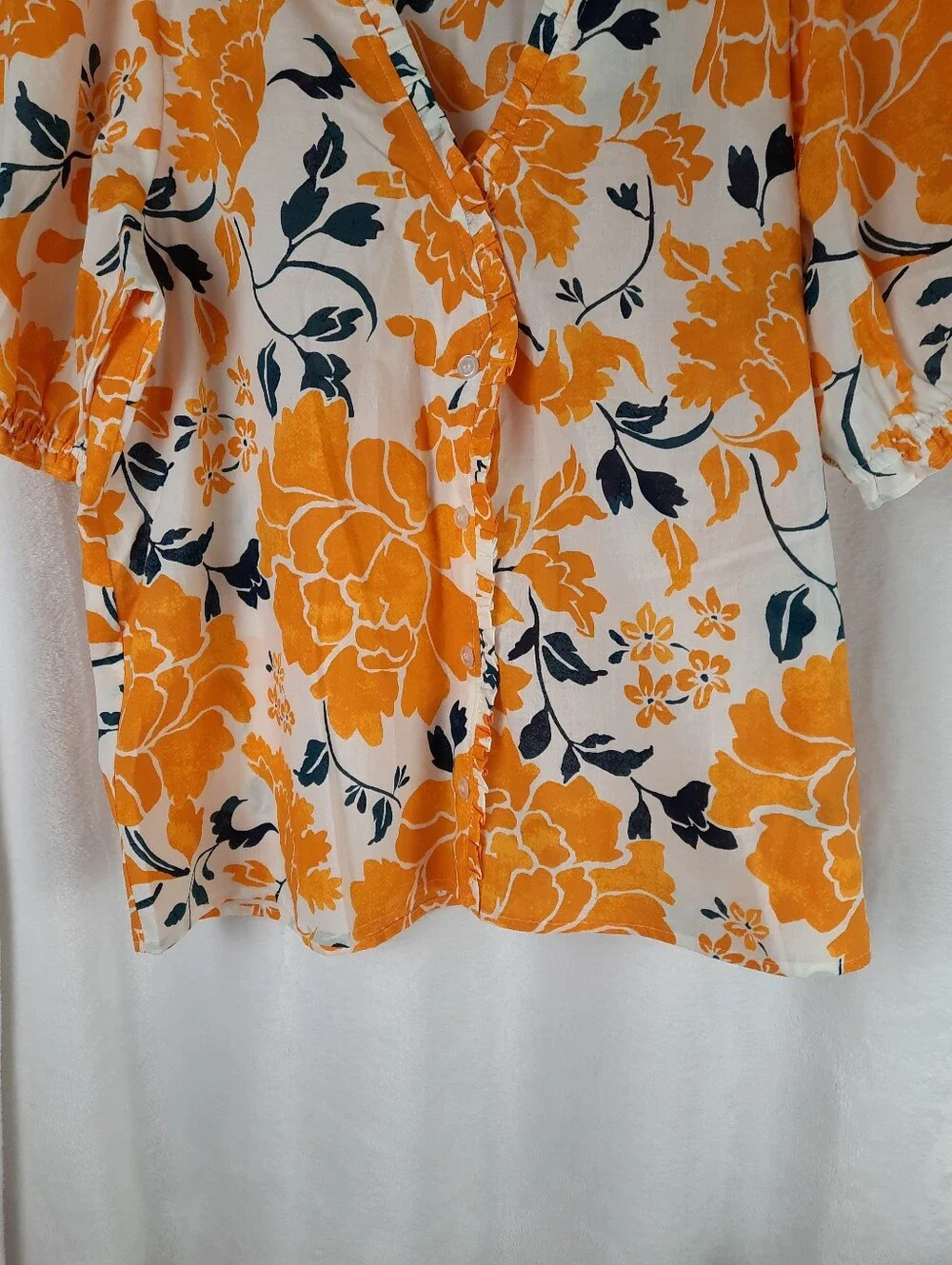 LOFT lightweight neck
